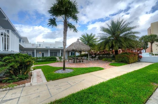 APT-17 - 4228 N Ocean Dr, Condo with 0 bedrooms, 1 bathrooms and null parking in Lauderdale By The Sea FL | Image 20