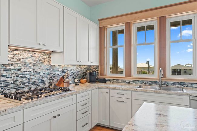 800 Via De Luna Dr, House other with 5 bedrooms, 5 bathrooms and 3 parking in Pensacola Beach FL | Image 8