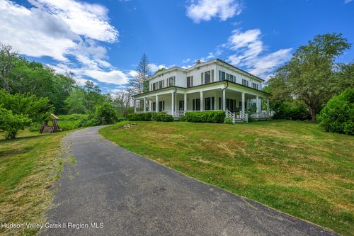 19 Lovers Ln, New Lebanon, NY, 12125-3012 | Card Image