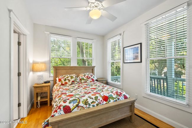 FRONT BEDROOM | Image 20