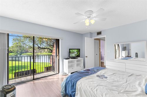 9950 Nw 6th Pl, Plantation, FL, 33324-4961 | Card Image