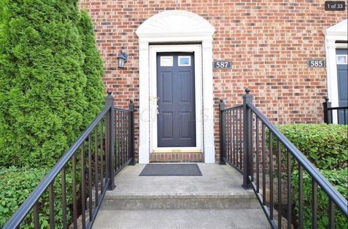 587 Lazelle Rd, Westerville, OH, 43081-7038 | Card Image