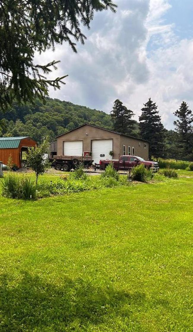 2190 New York 221, Sold in Marathon Zoocasa