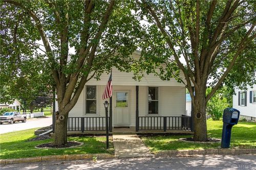 724 Walnut St, Lewisburg, OH, 45338-9707 | Card Image