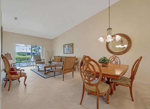 8576 Logia Cir, Boynton Beach, FL, 33472-7111 | Card Image