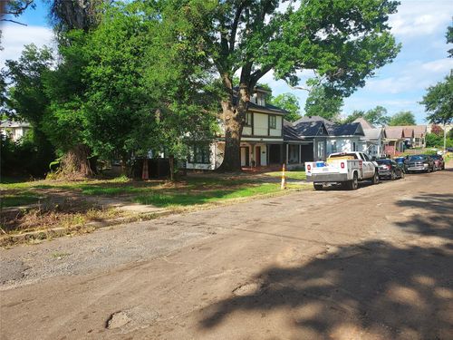 617 Wyandotte St, Shreveport, LA, 71101-4735 | Card Image