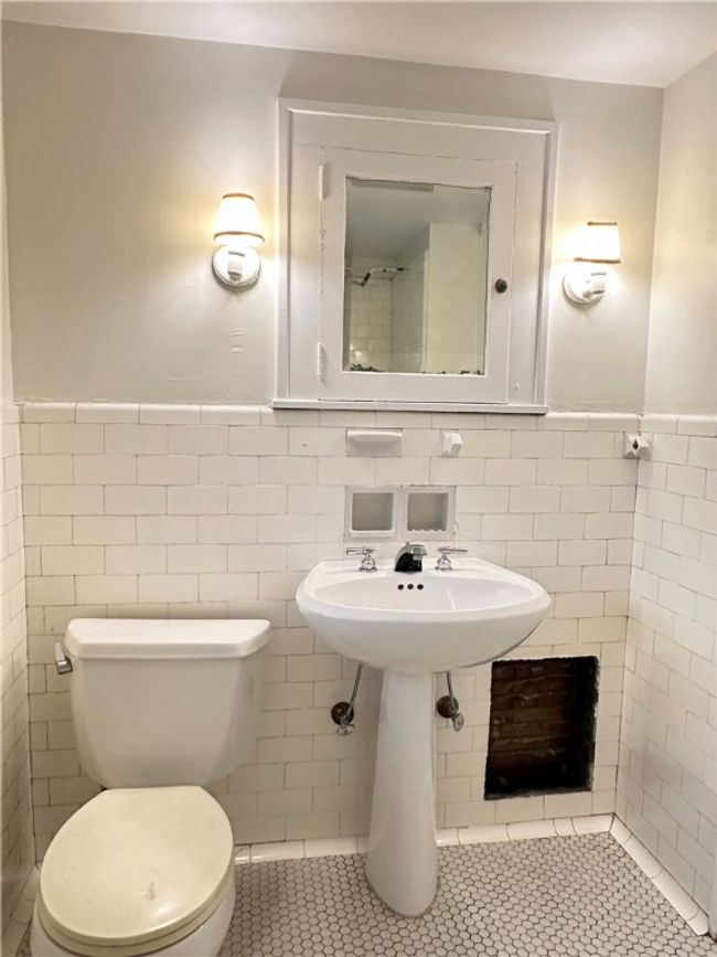 6927 Perrysville Ave, House other with 3 bedrooms, 3 bathrooms and 2 parking in Ben Avon PA | Image 28