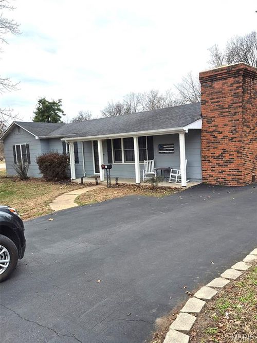 143 Jerry Mac St, Pacific, MO, 63069-1212 | Card Image