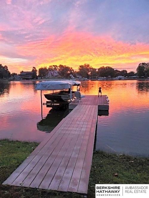 33 Lakewood Dr, Columbus, NE, 68601-6240 | Card Image