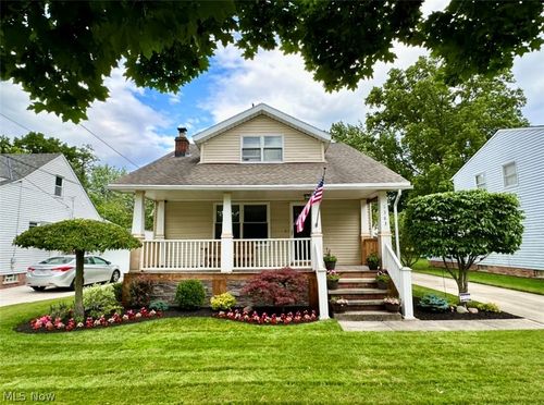 1383 Churchill Rd, Lyndhurst, OH, 44124-1353 | Card Image