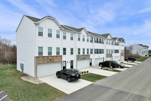 b-123 Coyote Willow Dr, Etna, OH, 43068-6107 | Card Image