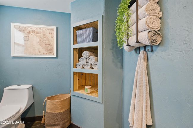 Master bathroom, attached to bedroom | Image 18