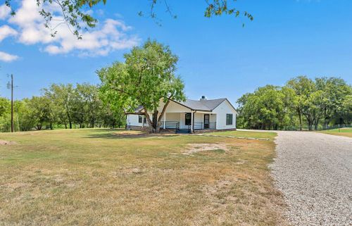 1519 W W A Neel Road, West, TX, 76691 | Card Image