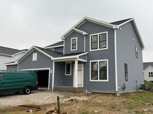 1487 Patton Dr, Hartford, WI, 53027-9290 | Card Image