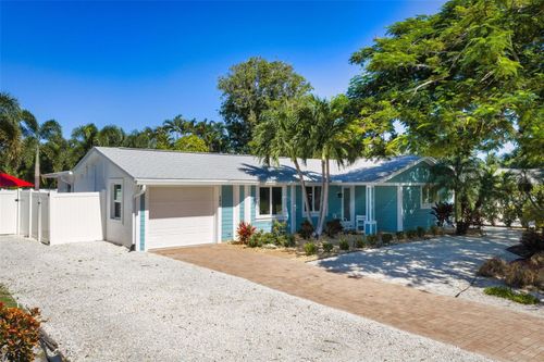 504 69th St, HOLMES BEACH, FL, 34217-1204 | Card Image