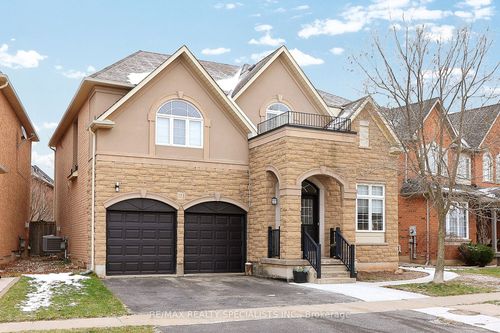 373 Creek Path Ave, Oakville, ON, L6L6X3 | Card Image