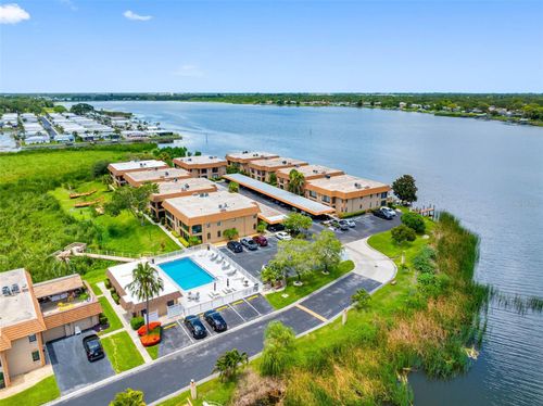 10182 Seminole Island Dr, LARGO, FL, 33773-4124 | Card Image