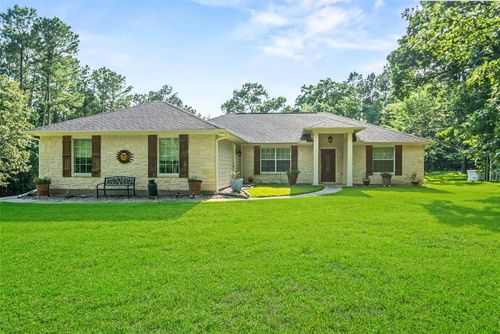 9025 Amelia Dr, Anderson, TX, 77830-5637 | Card Image