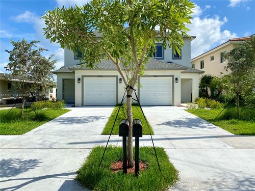 5860-5860 Lincoln St, Hollywood, FL, 33021-5628 | Card Image