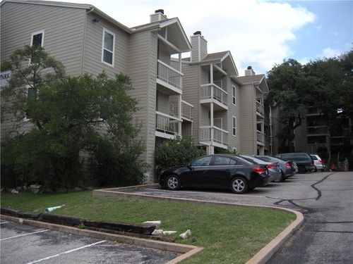 106-114 E 31st St, Austin, TX, 78705-3028 | Card Image