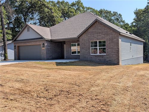 3 Ulverston Dr, Bella Vista, AR, 72714-2504 | Card Image