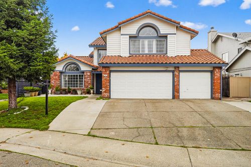 8880 Inisheer Way, Sacramento, CA, 95828-6137 | Card Image