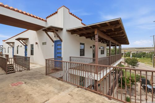 201-1542 N Alamo St, San Antonio, TX, 78215-1283 | Card Image
