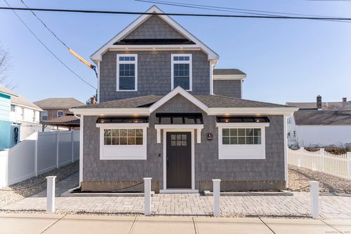 44 Hartford Ave, Old Lyme, CT, 06371-2224 | Card Image