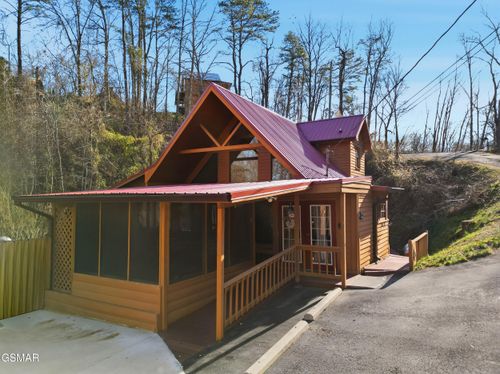 727 Sunrise Blvd, Sevierville, TN, 37862-2772 | Card Image