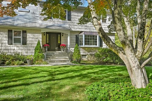 38 Bedford Rd, Greenwich, CT, 06831-2533 | Card Image