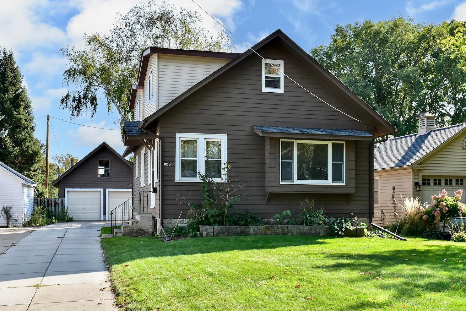 Clarks Ln, Winona, MN 55987