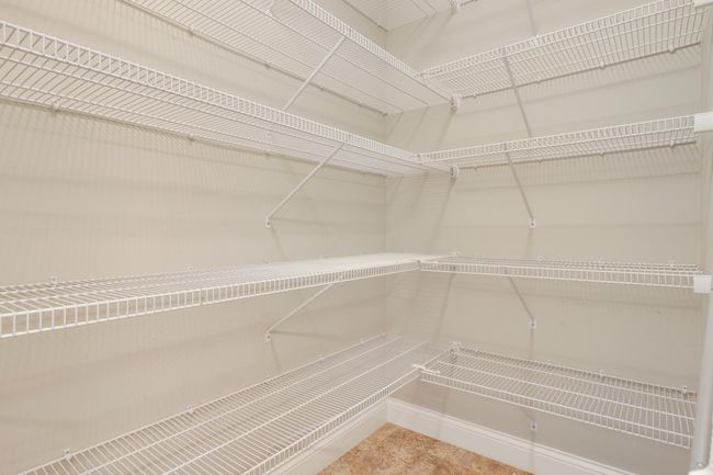 Huge pantry | Image 20