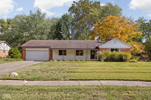8133 Groton Ln, Indianapolis, IN, 46260-2821 | Card Image