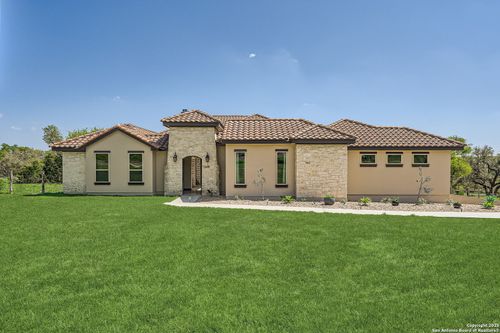 131 San Marcos Trl, New Braunfels, TX, 78132-1668 | Card Image