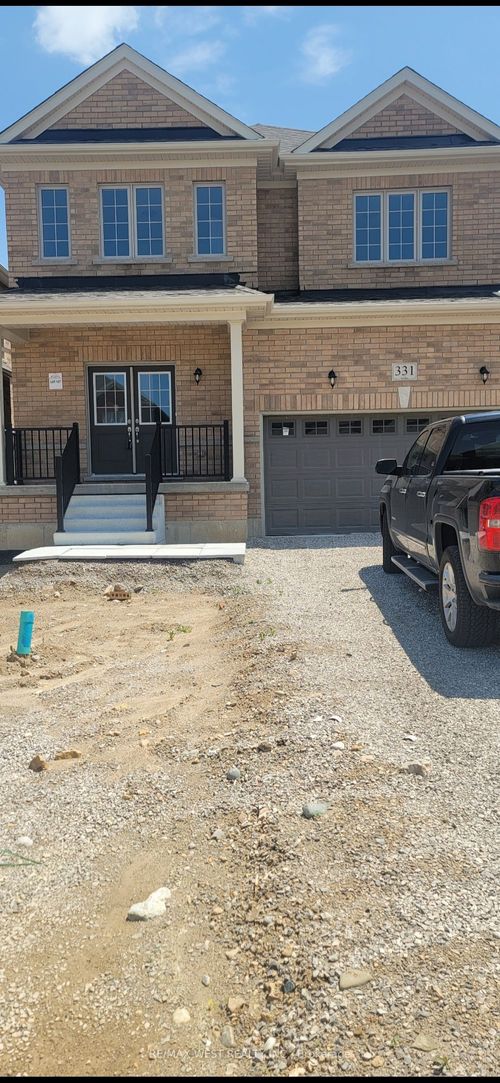 331 Moody St, Dundalk, ON, N0C1B0 | Card Image
