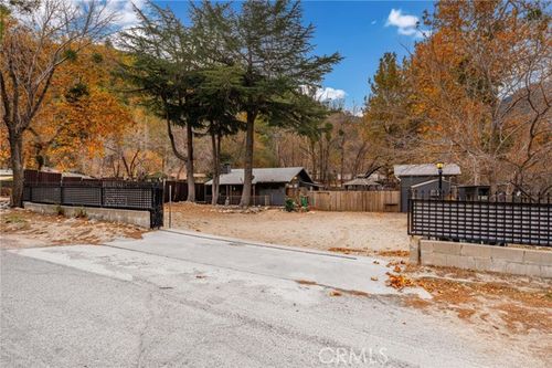 13993 Middle Fork Rd, Lytle Creek, CA, 92358 | Card Image