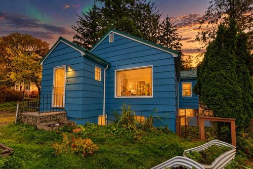 401 W Ninth Street, Juneau, AK, 99801 | Card Image