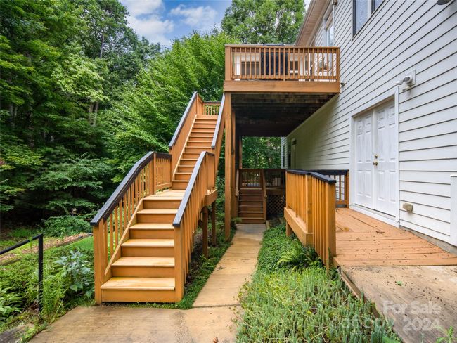 130 Harrop Dun Ct, House other with 3 bedrooms, 3 bathrooms and null parking in Biltmore Lake NC | Image 25