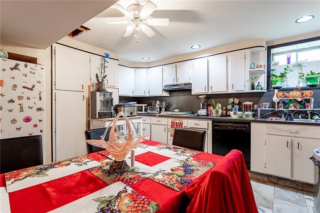 27 Bascom Pl, Home with 6 bedrooms, 3 bathrooms and null parking in Staten Island NY | Image 20