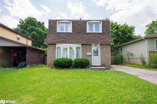 88 Harcourt Cres, Kitchener, ON, N2P1K9 | Card Image