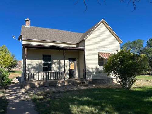 135 N 300 W, Escalante, UT, 84726-7832 | Card Image