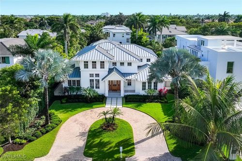 730 9th Ave S, Naples, FL, 34102-6940 | Card Image