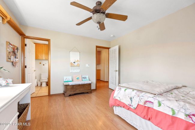Ensuite | Image 19
