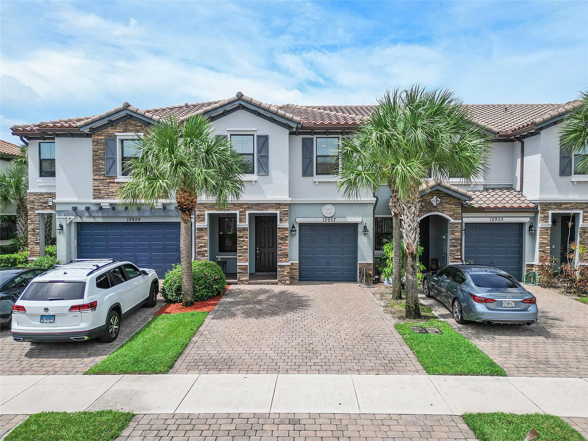 Anthorne Ln, Boynton Beach, FL 33436