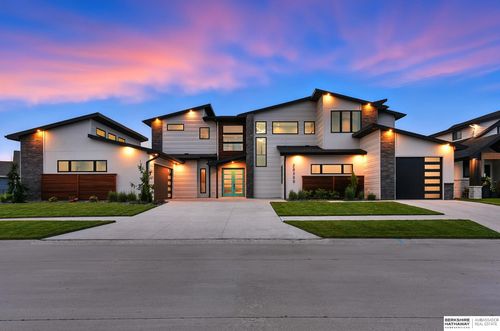 28488 Laurel Cir, Valley, NE, 68064-1670 | Card Image