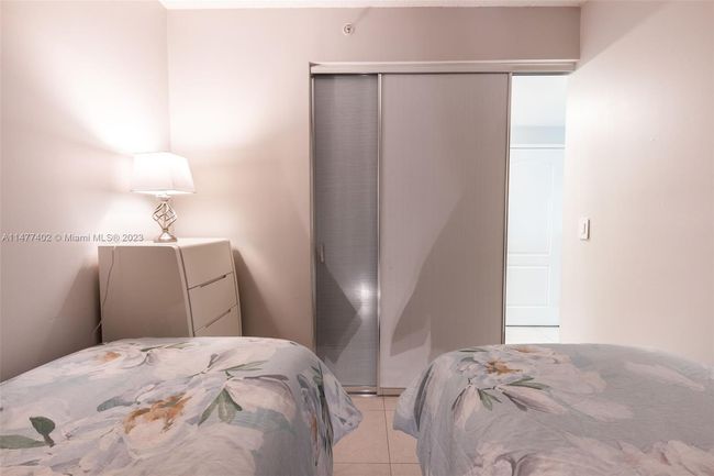 APT-603 - 17555 Atlantic Blvd, Condo with 2 bedrooms, 2 bathrooms and null parking in Sunny Isles Beach FL | Image 20