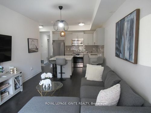 13-196 Pine Grove Rd, Vaughan, ON, L4L0H8 | Card Image