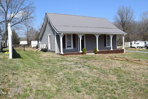 125 E Main St, Gracey, KY, 42232-9633 | Card Image