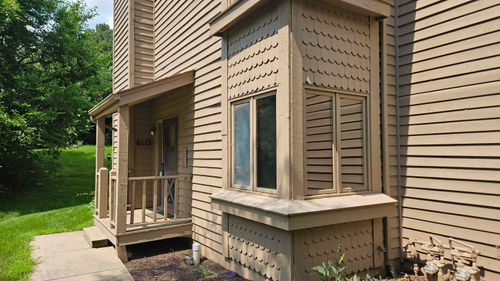 6112 Garrett Ln, Rockford, IL, 61107-5230 | Card Image