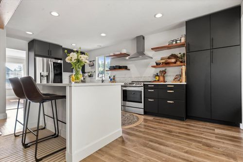 36125 Marshall Rd, Abbotsford, BC, V3G2W9 | Card Image